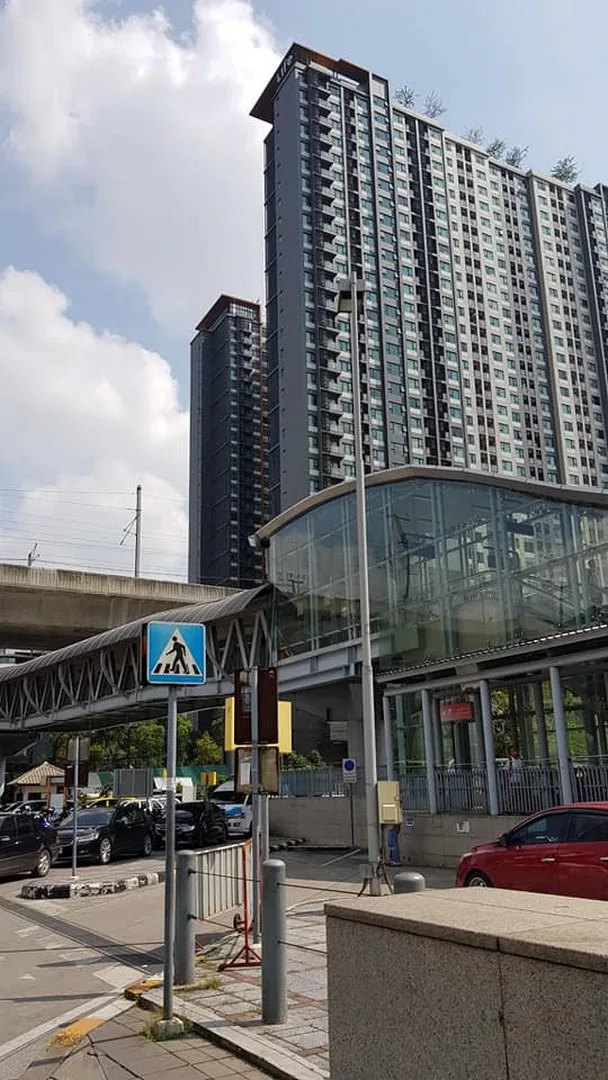 Life Asoke — photo 9