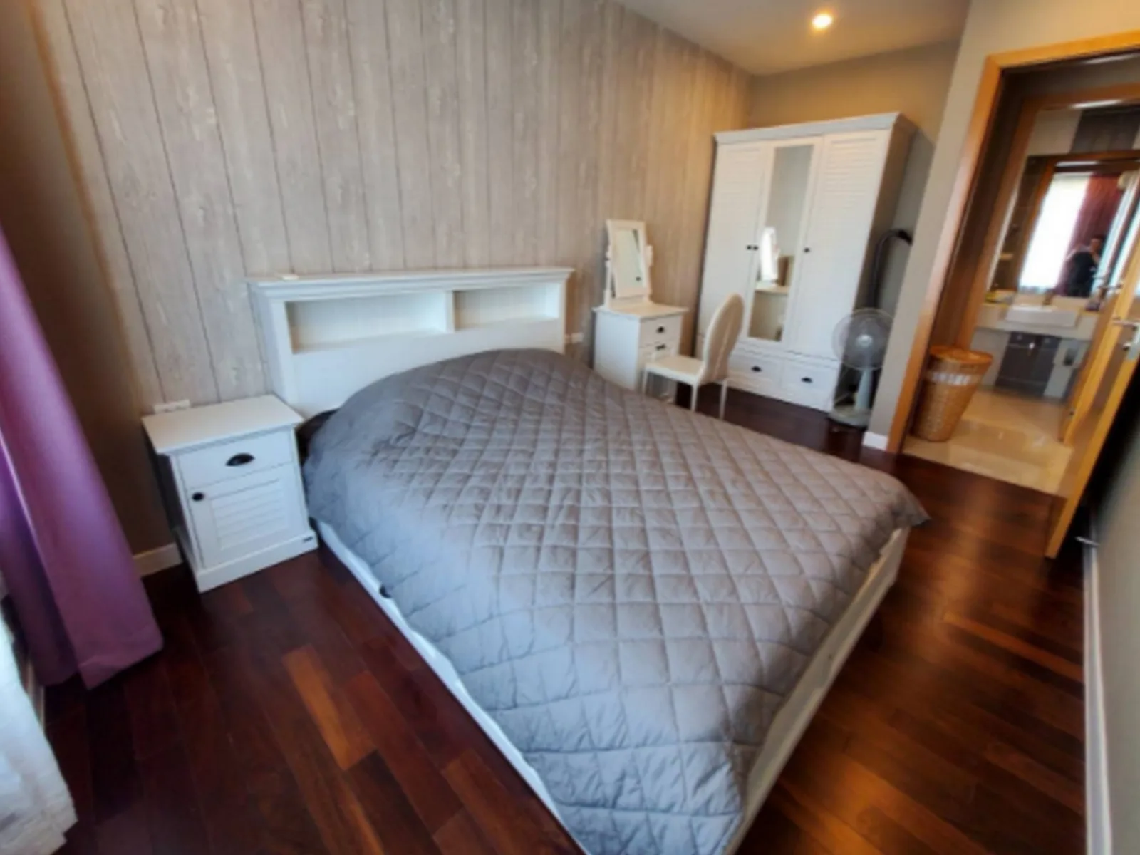 Circle Condominium — photo 5