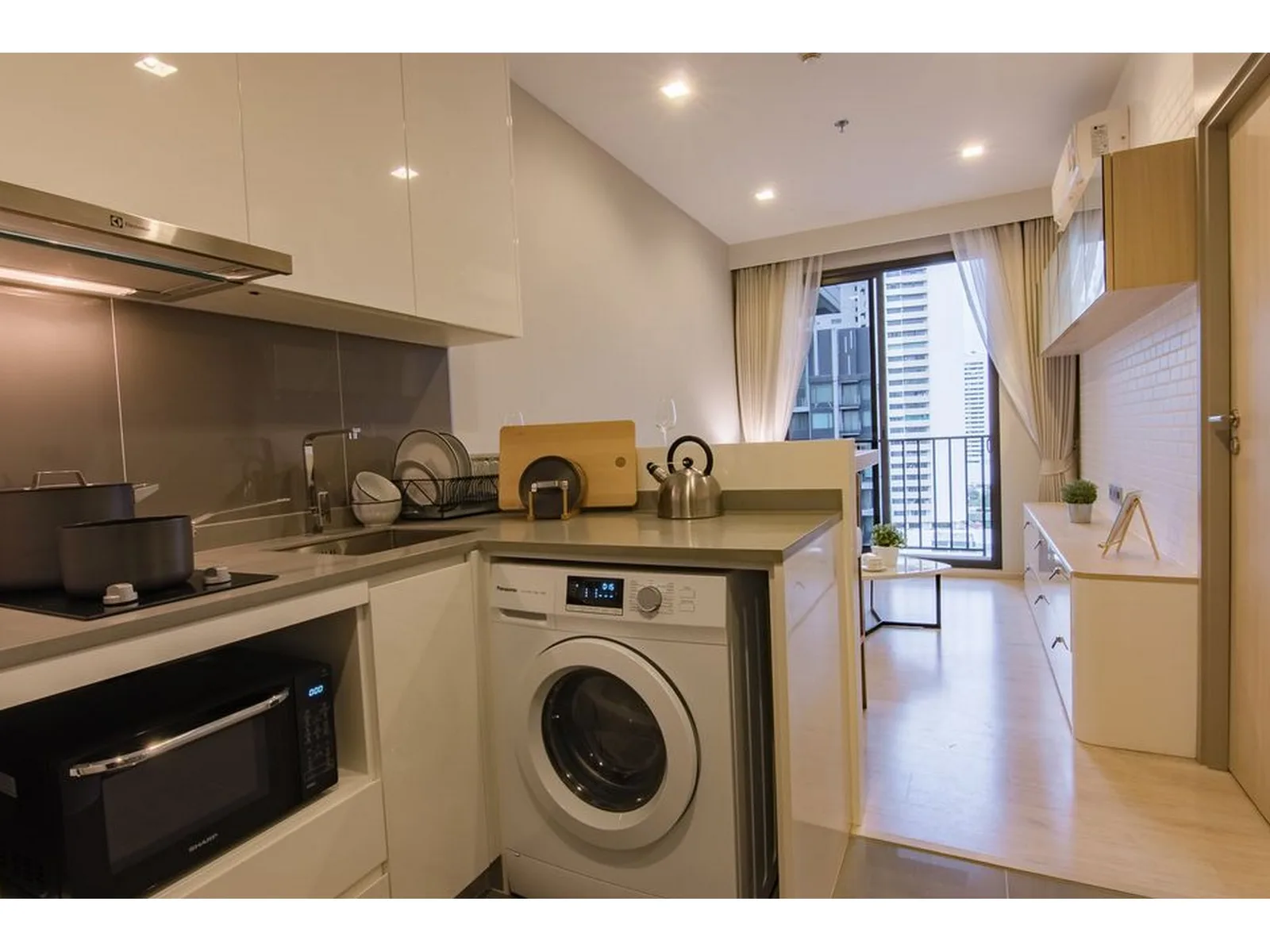 M Thonglor 10 — photo 13
