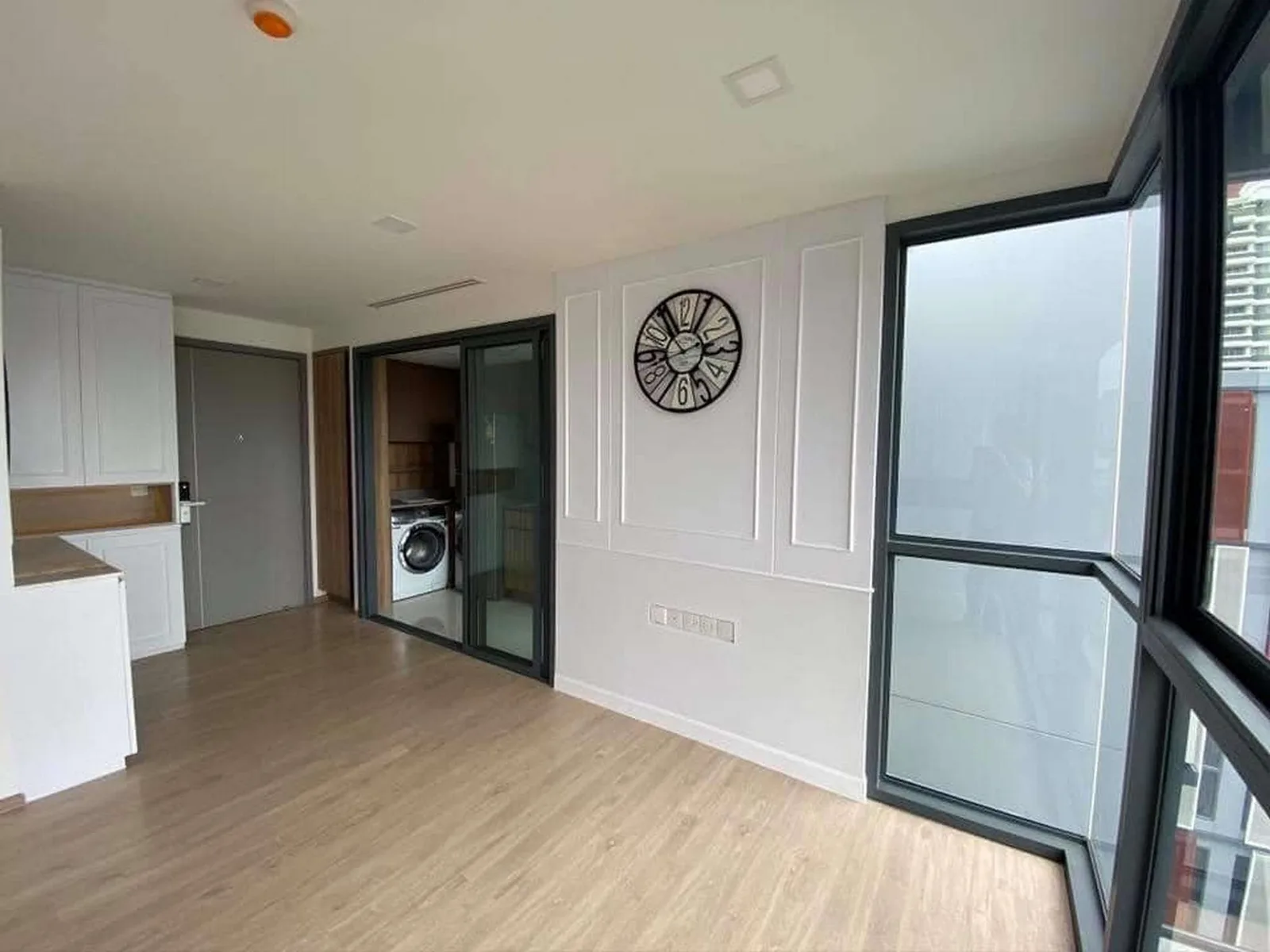 Taka Haus Ekamai 12 — photo 3