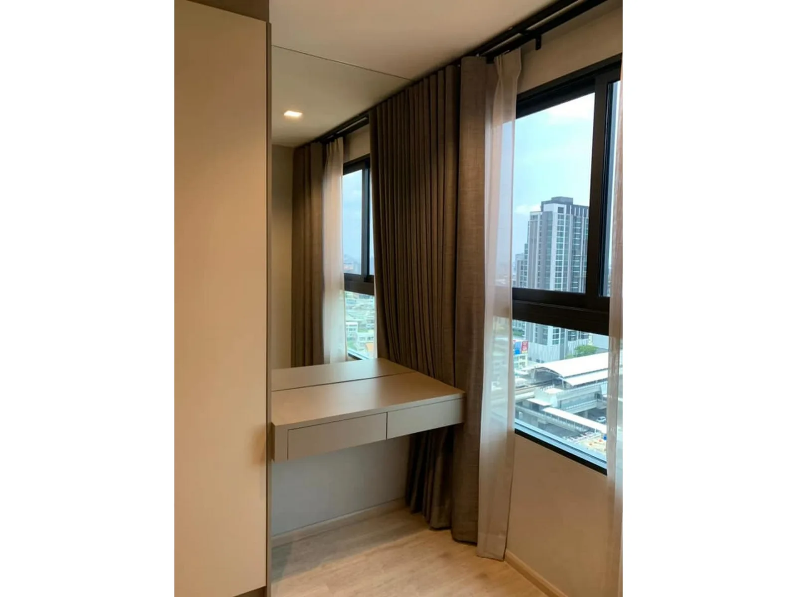 Ideo Sathorn - Wongwian Yai — photo 8