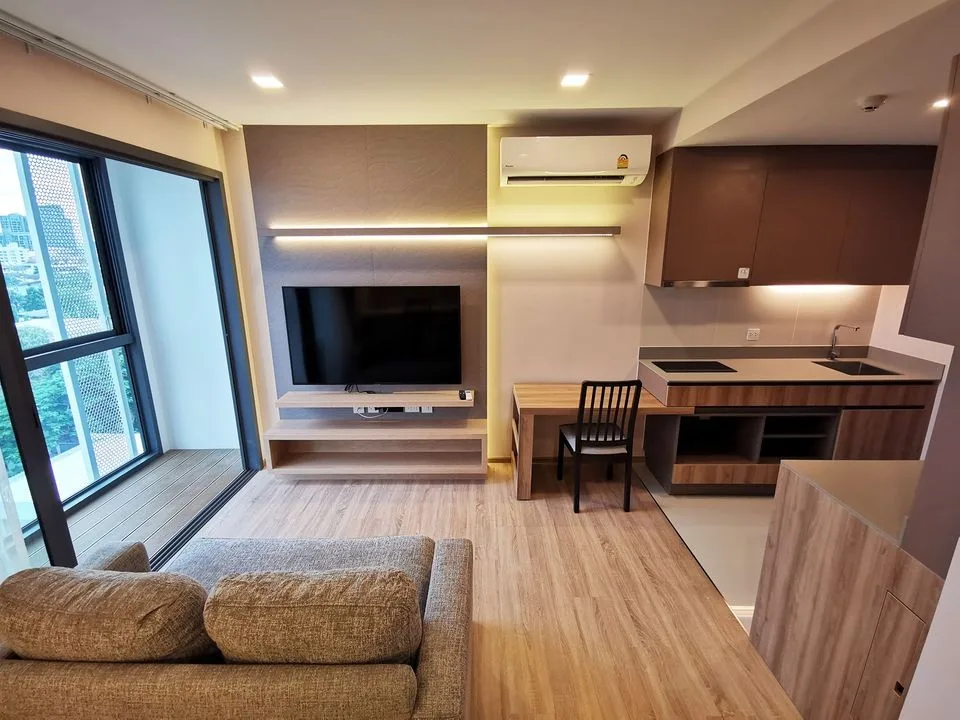 Taka Haus Ekamai 12 — photo 2
