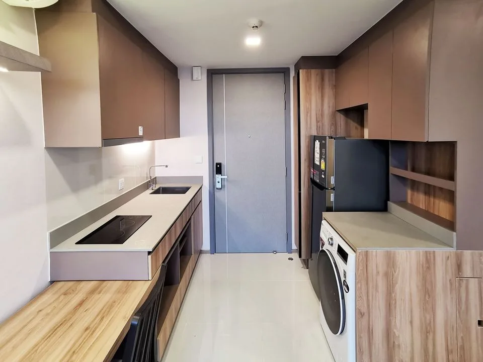 Taka Haus Ekamai 12 — photo 5