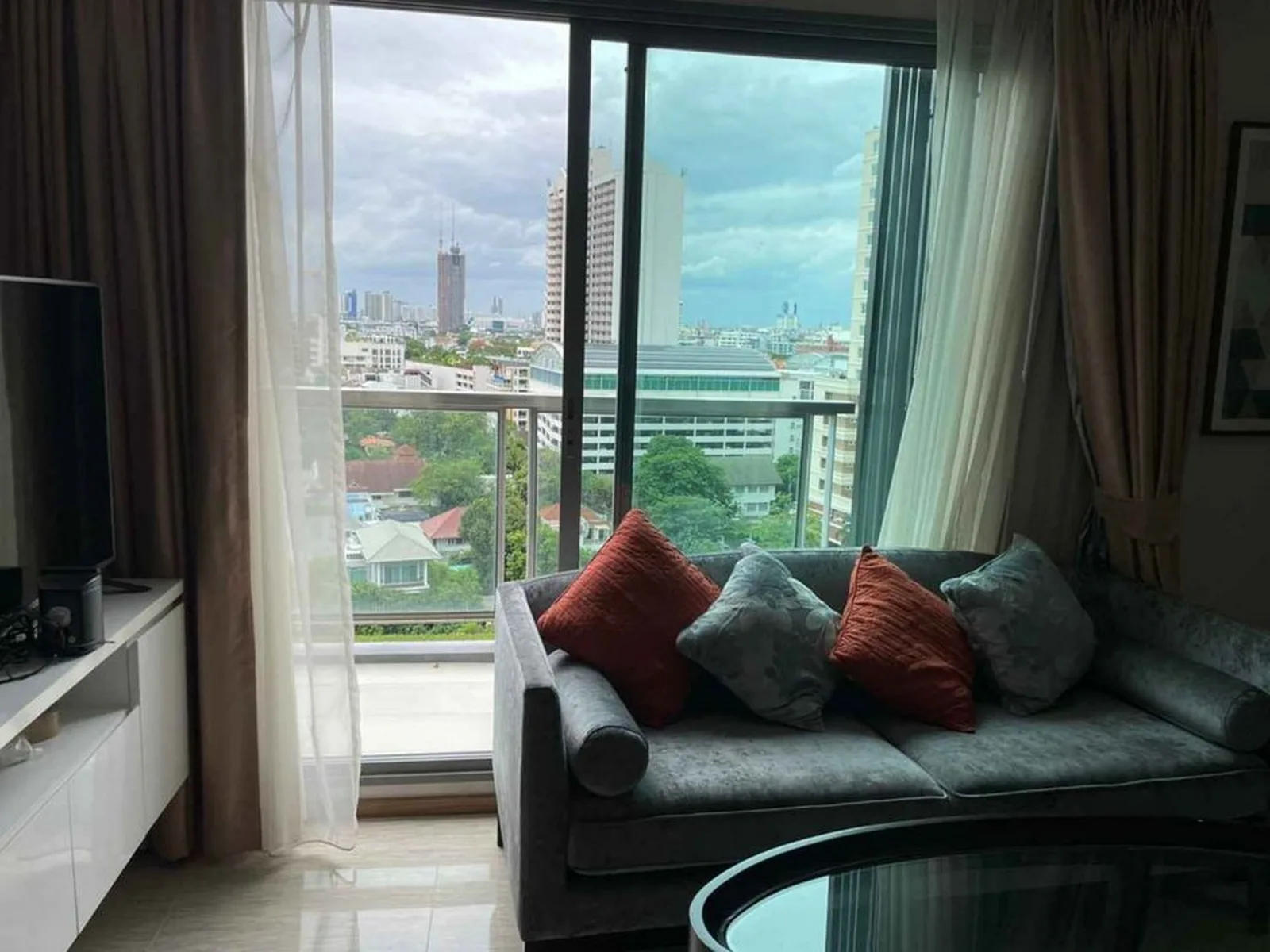 H Sukhumvit 43 — photo 3