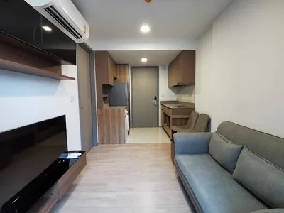 Taka Haus Ekamai 12