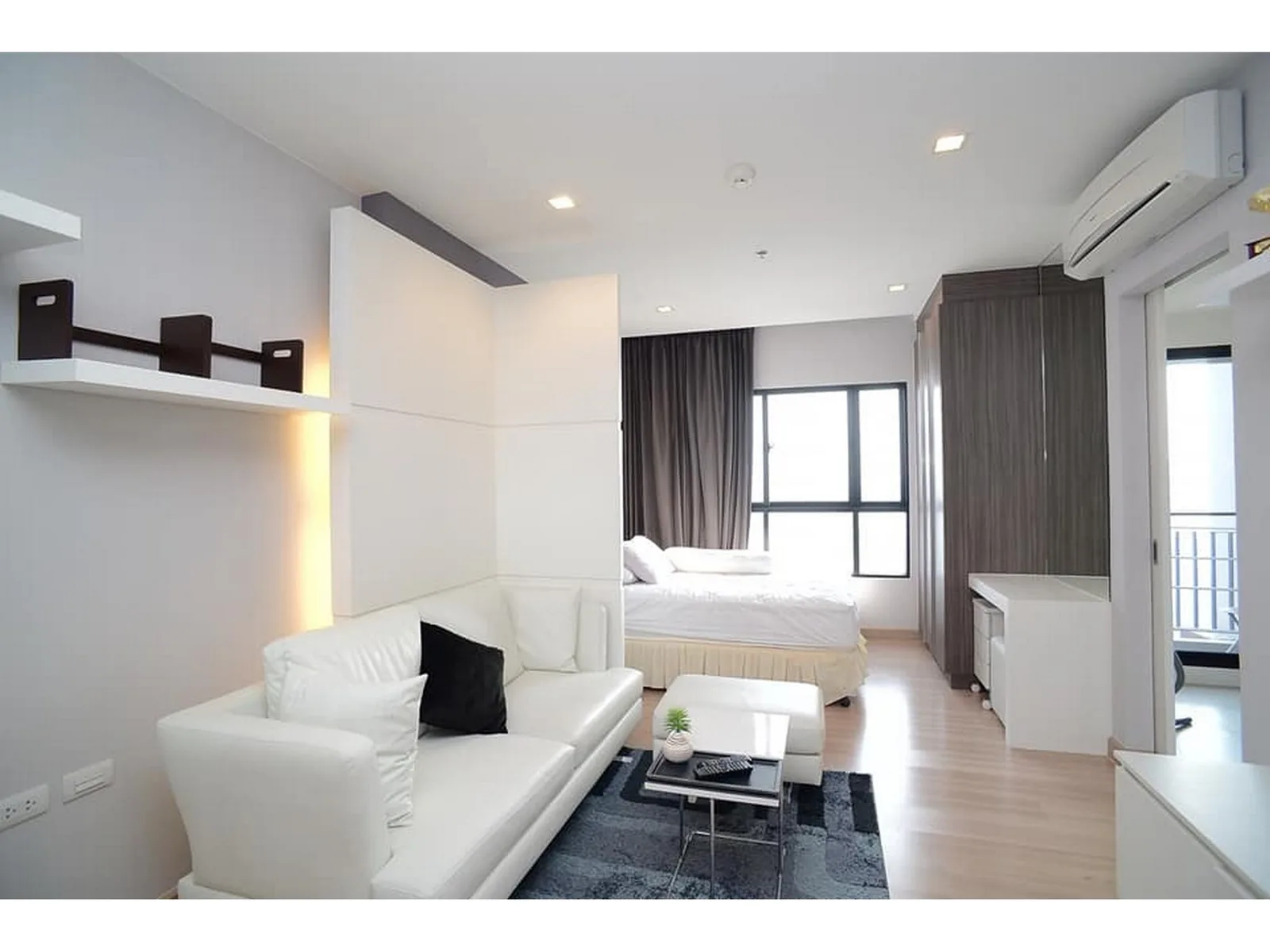 Urbano Absolute Sathon - Taksin — photo 1
