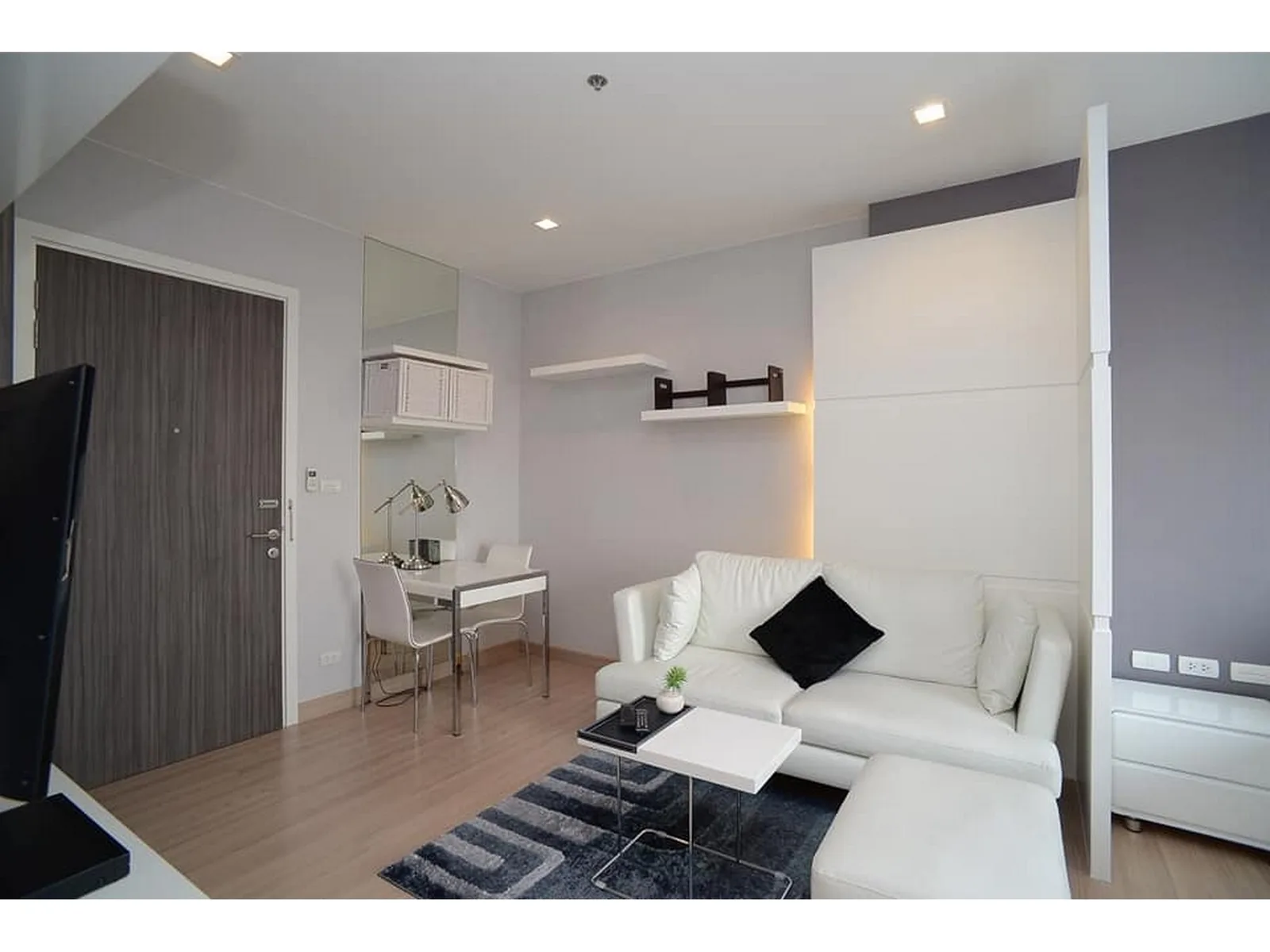 Urbano Absolute Sathon - Taksin — photo 3