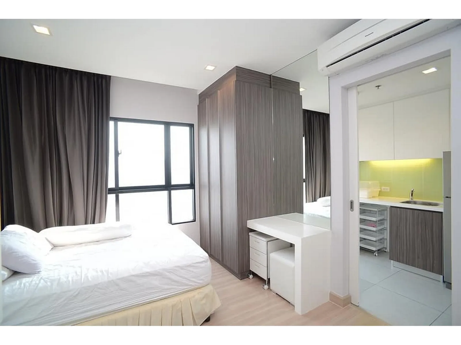 Urbano Absolute Sathon - Taksin — photo 8