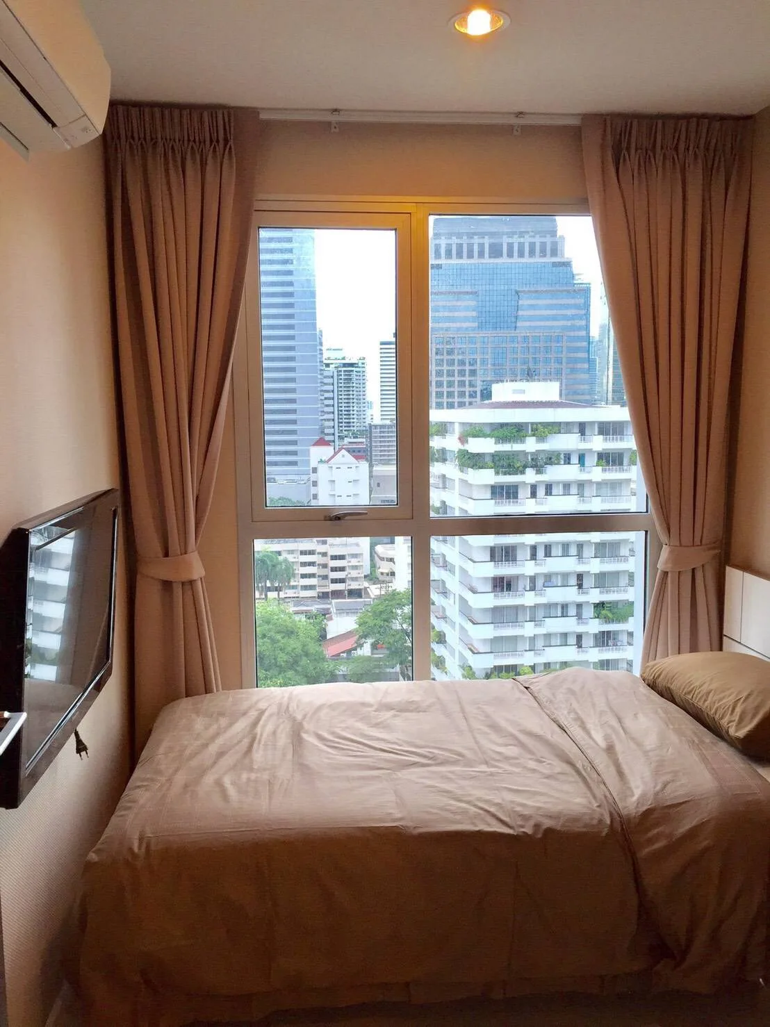 Rhythm Sathorn - Narathiwas — photo 6