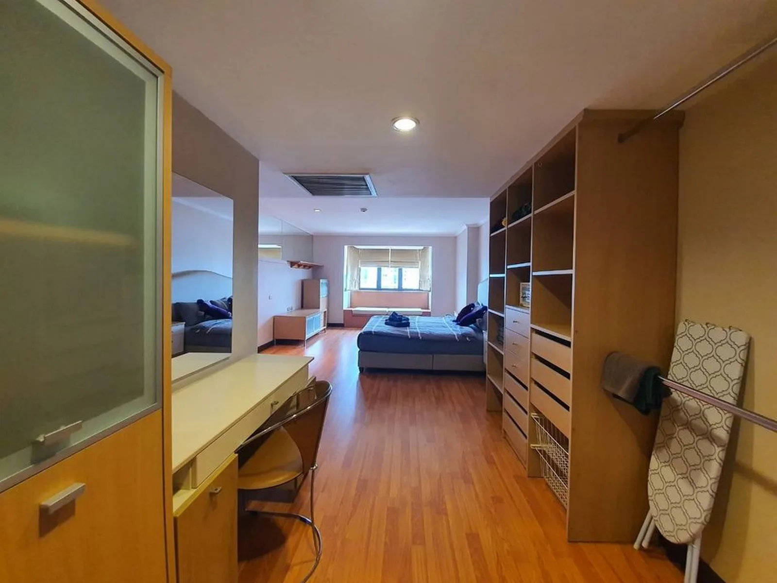 Omni Tower Sukhumvit Nana — photo 5