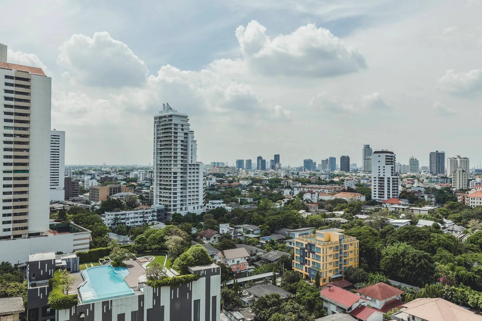 M Thonglor 10 — photo 7