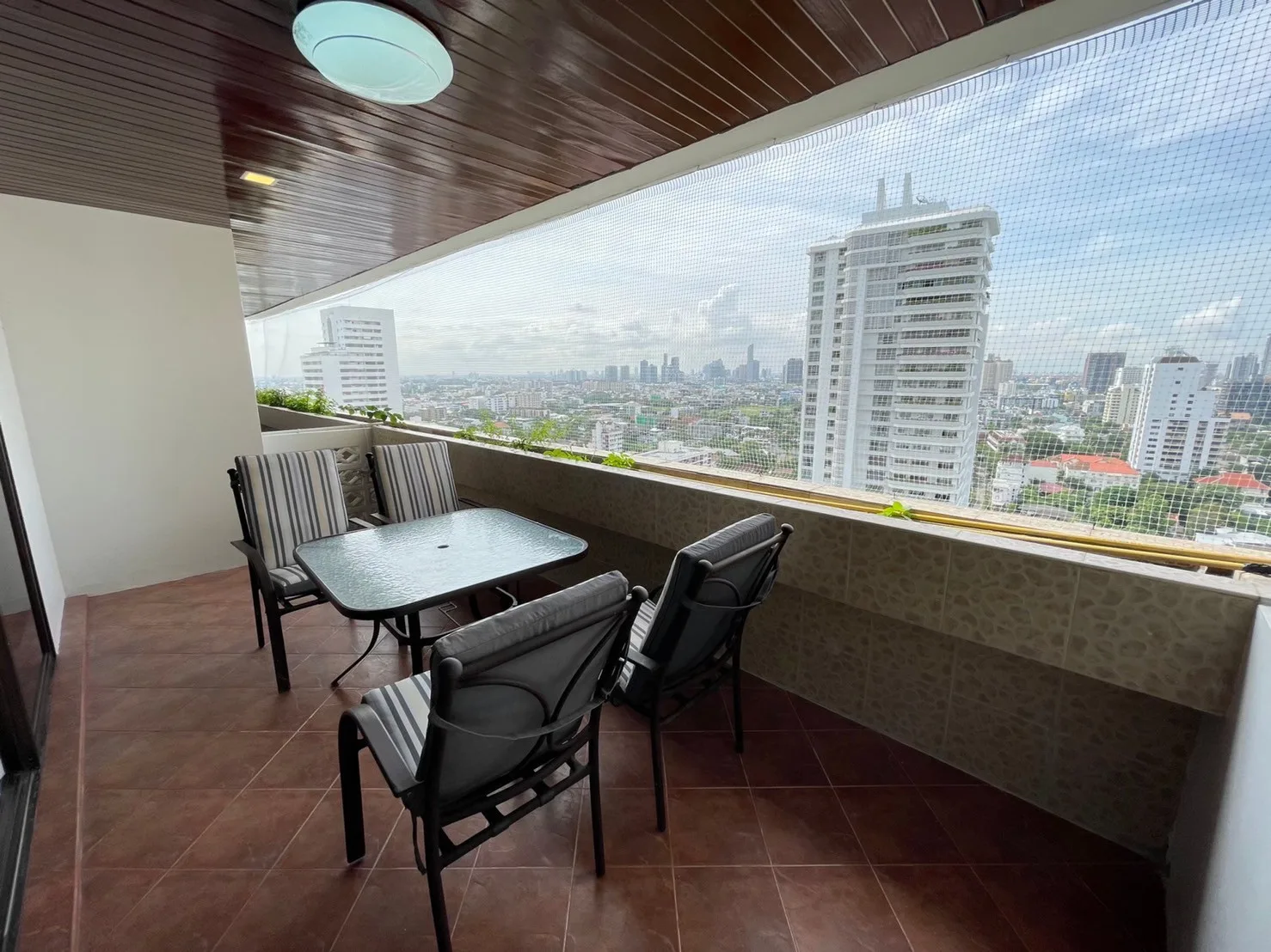 Oriental Towers — photo 16