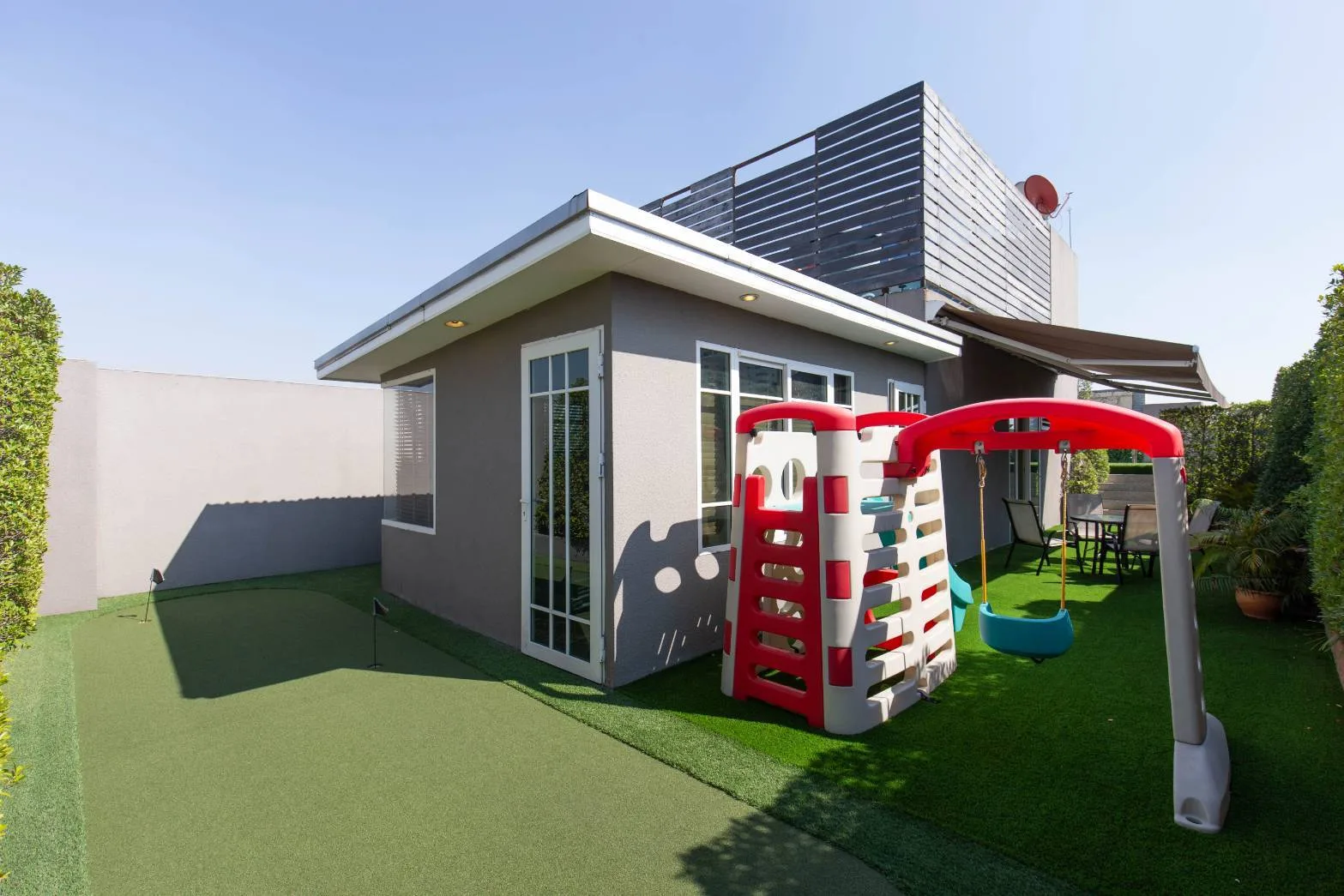 L.a.residence — photo 11
