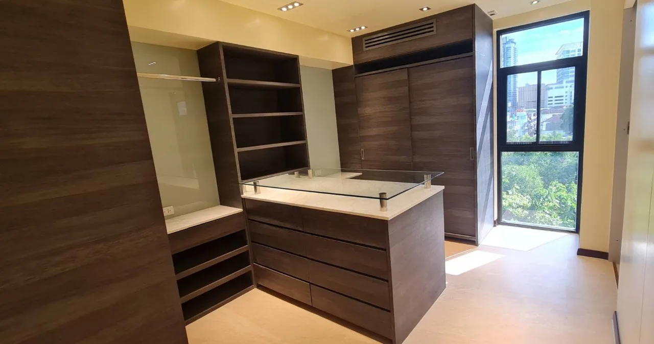 Penthouse Condominium — photo 14