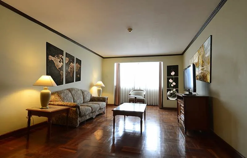 Omni Tower Sukhumvit Nana — photo 3
