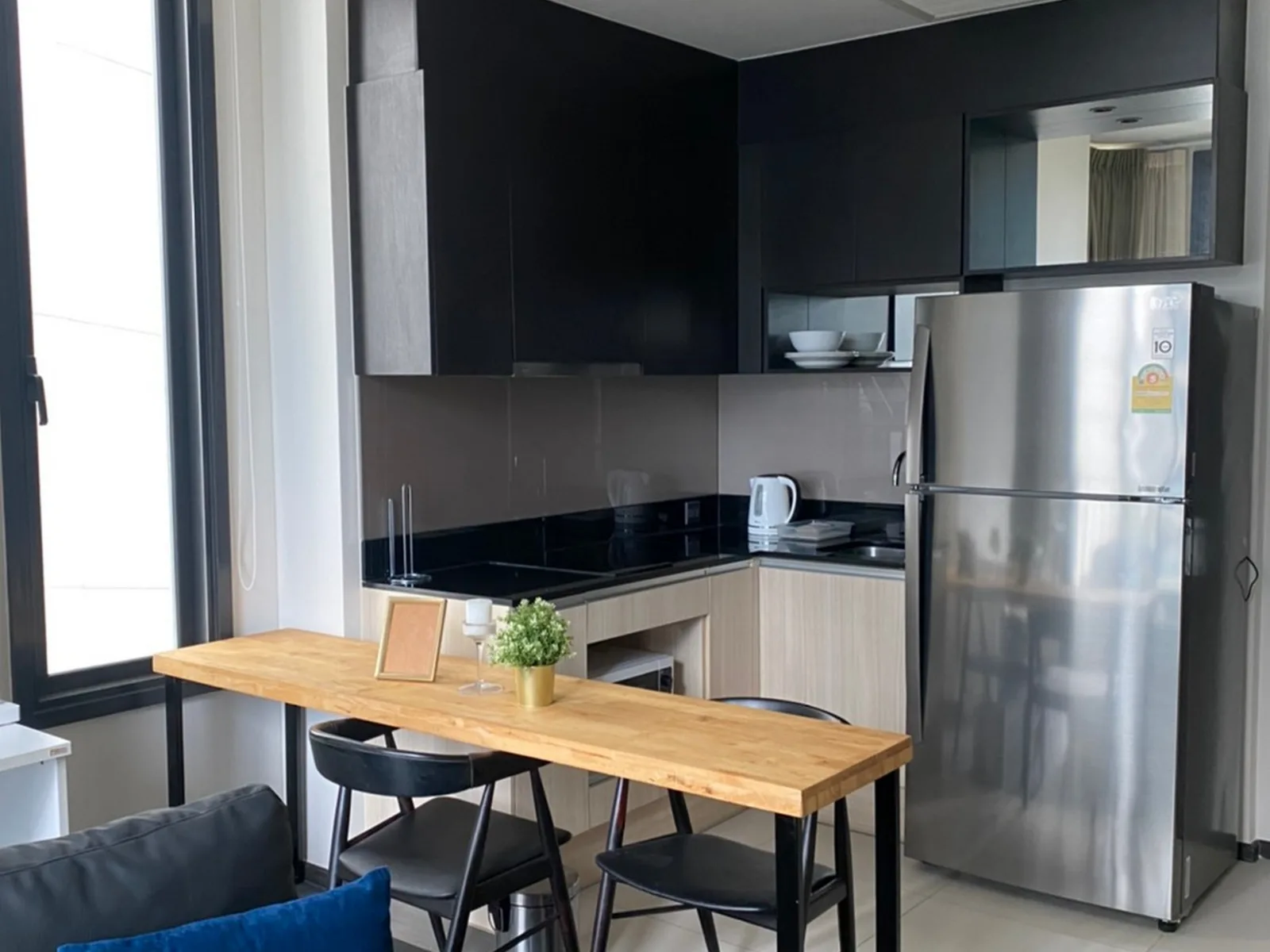 Edge Sukhumvit 23 — photo 2