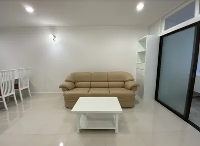 Supalai Place
