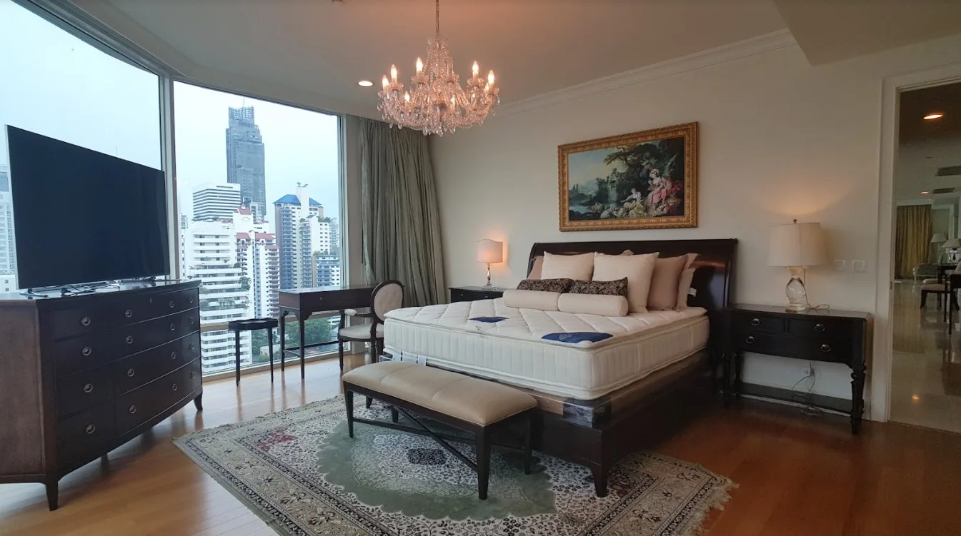 Royce Private Residences — photo 2