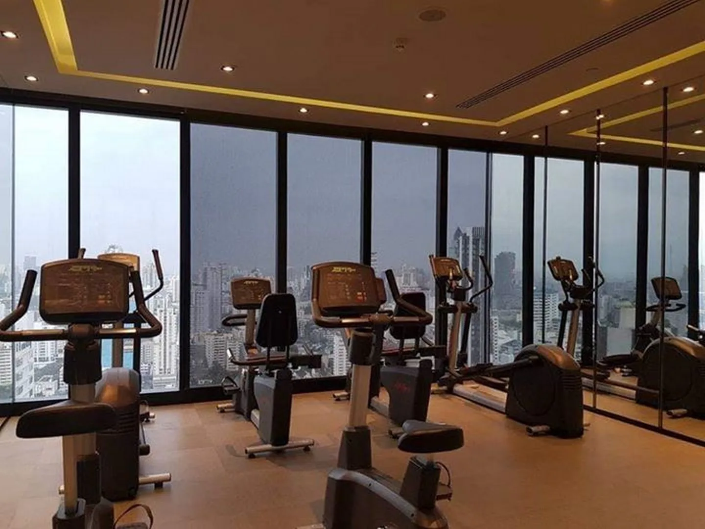 Ashton Asoke — photo 10