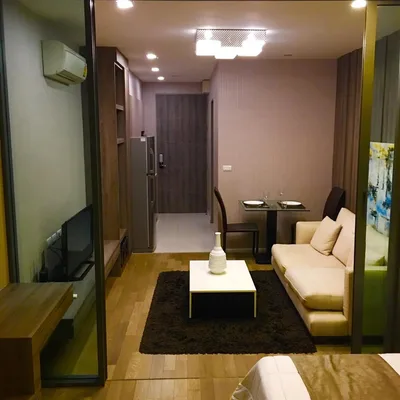 Trapezo Sukhumvit 16