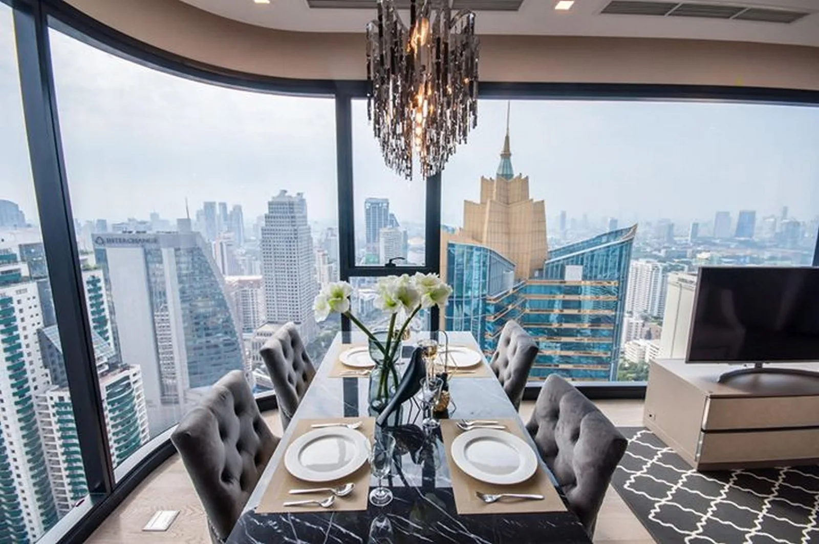 Ashton Asoke — photo 11