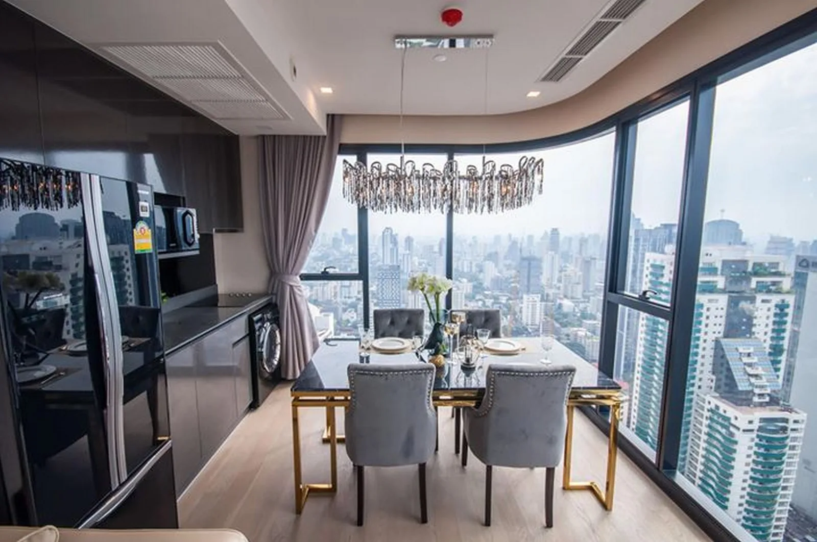 Ashton Asoke — photo 14
