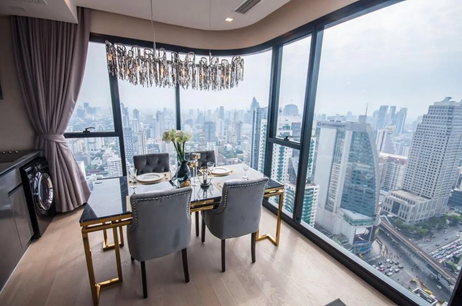 Ashton Asoke — photo 17