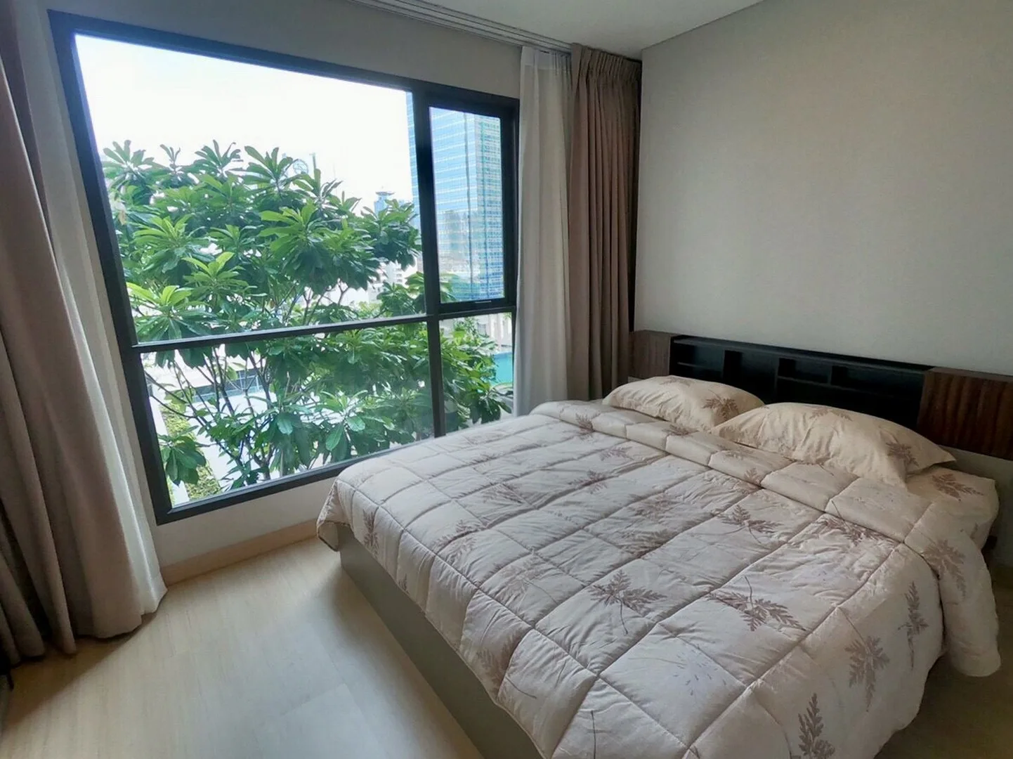 Lumpini Suite Phetchaburi - Makkasan — photo 11