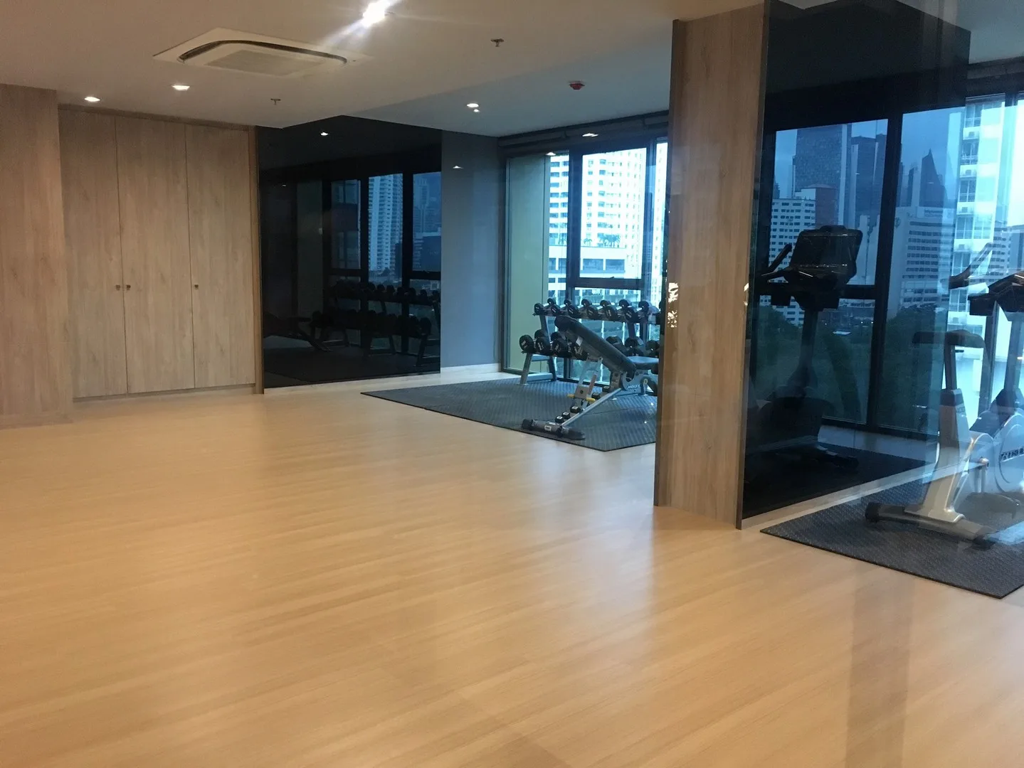 Lumpini Suite Phetchaburi - Makkasan — photo 3