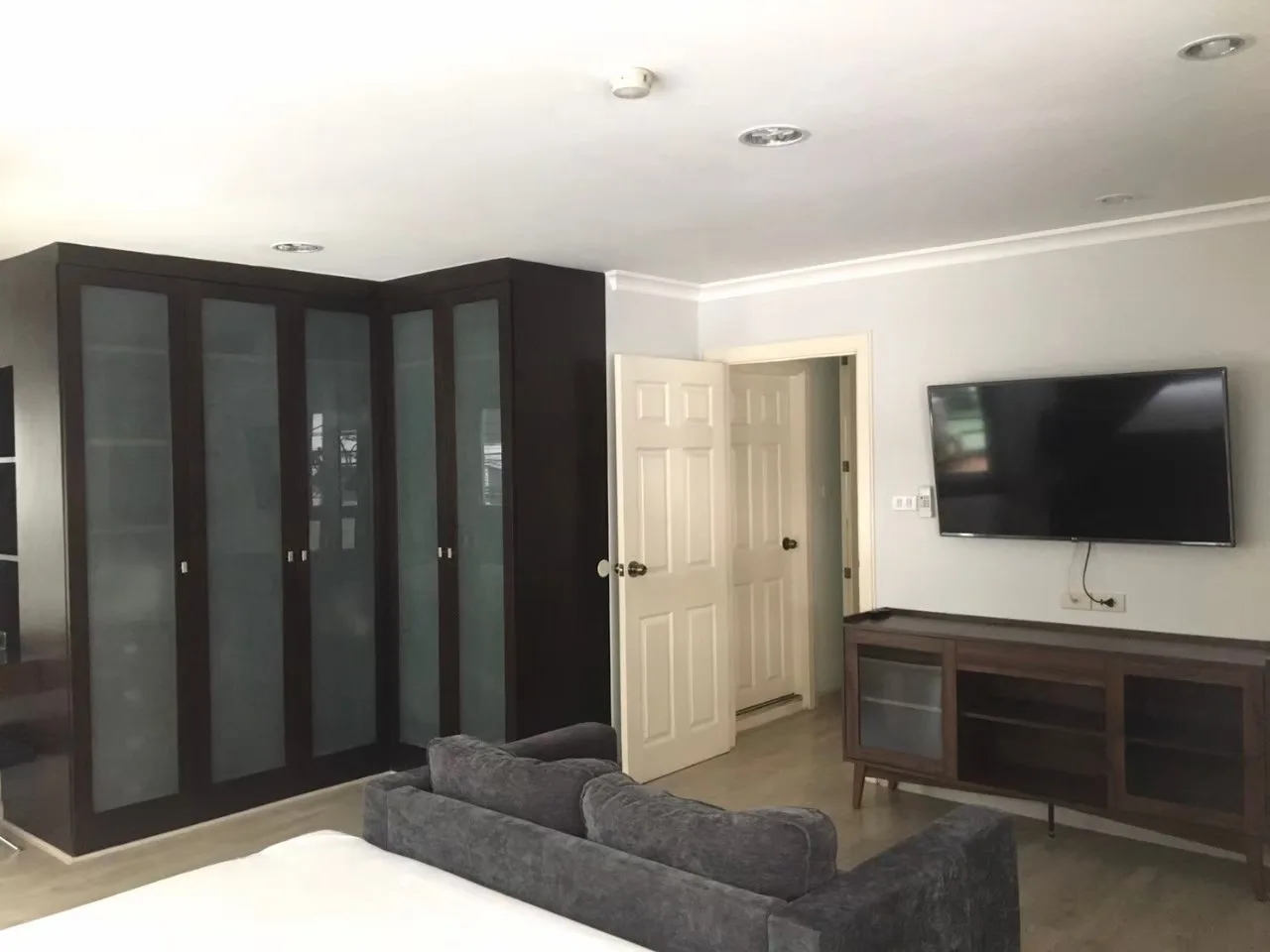 Lumpini Suite Sukhumvit 41 — photo 11