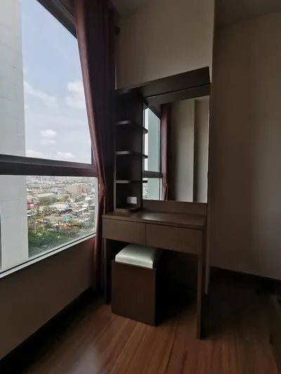 Supalai Lite Sathorn - Charoenrat
