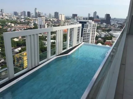 M Thonglor 10 — photo 7