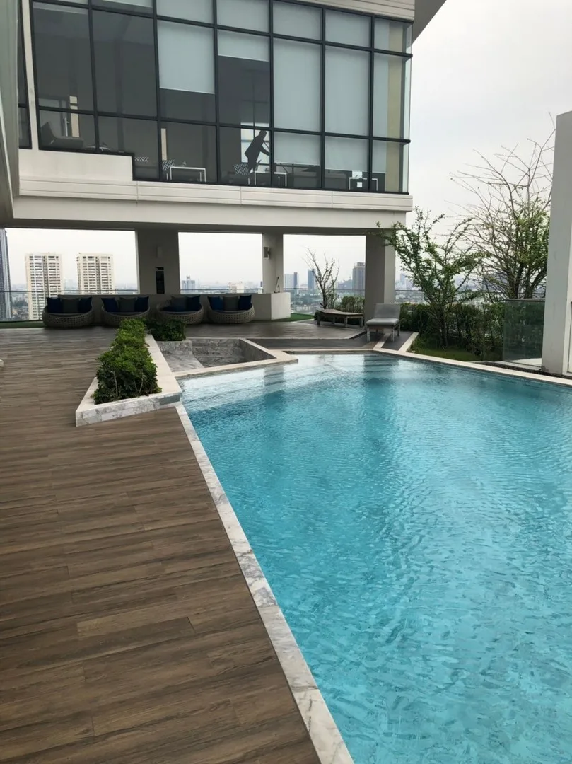 M Thonglor 10 — photo 20