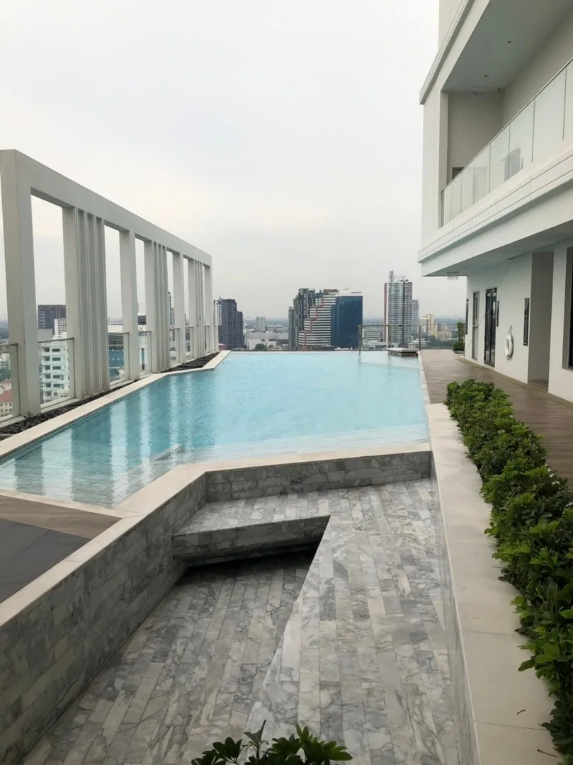 M Thonglor 10 — photo 23