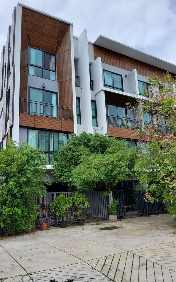 Private Townhouse (6 House) — photo 2