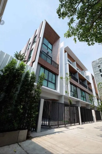Private Townhouse (6 House)