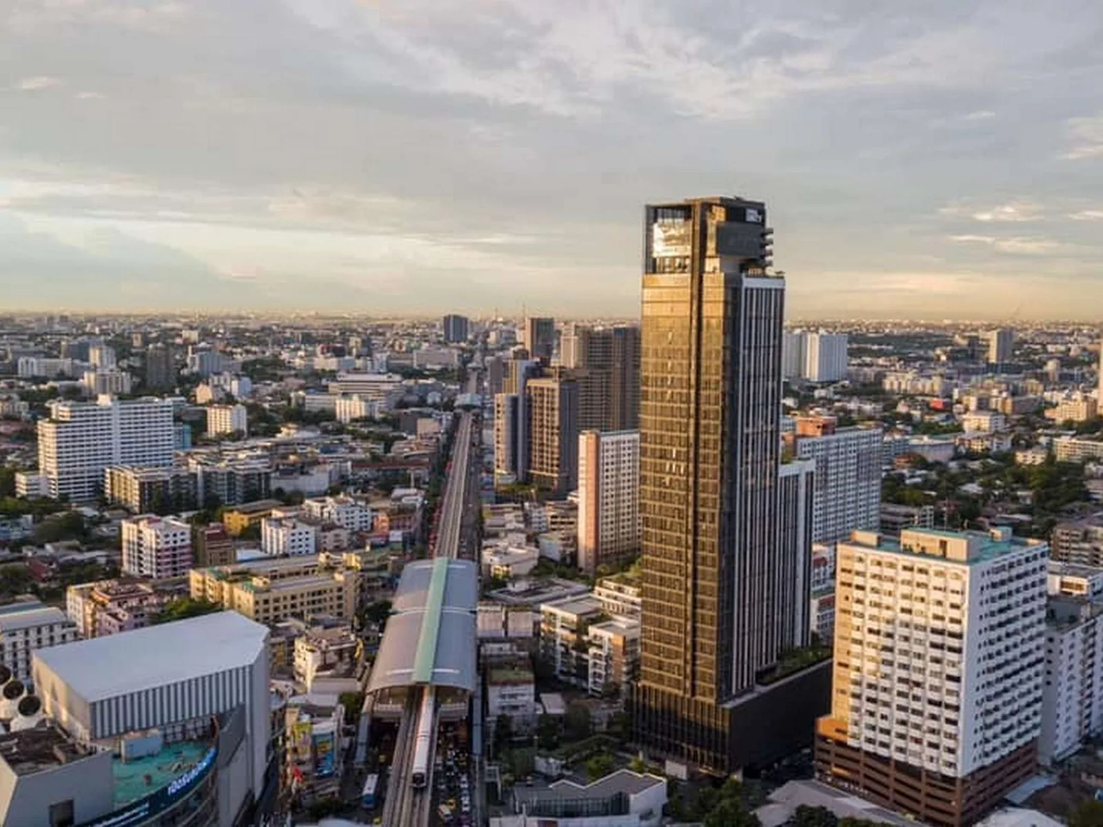 Mazarine Ratchayothin — photo 8