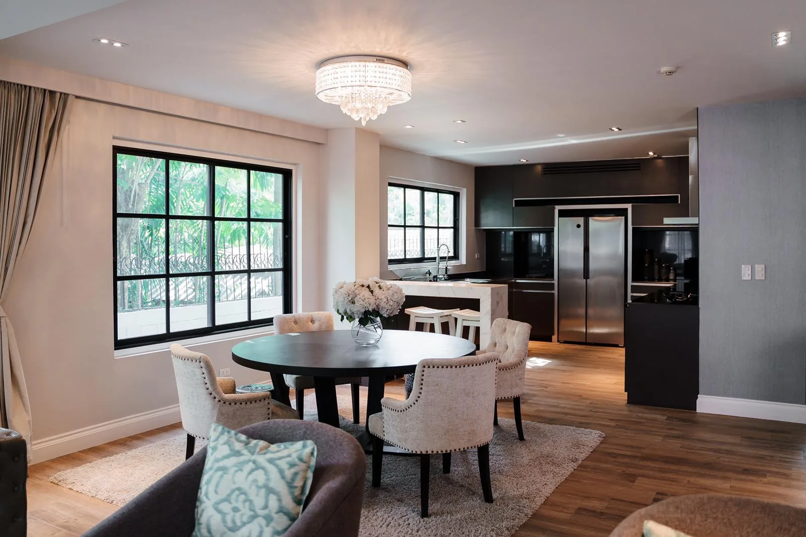 Penthouse Condominium — photo 6