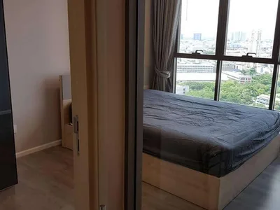 The Room Sathorn - St.Louis