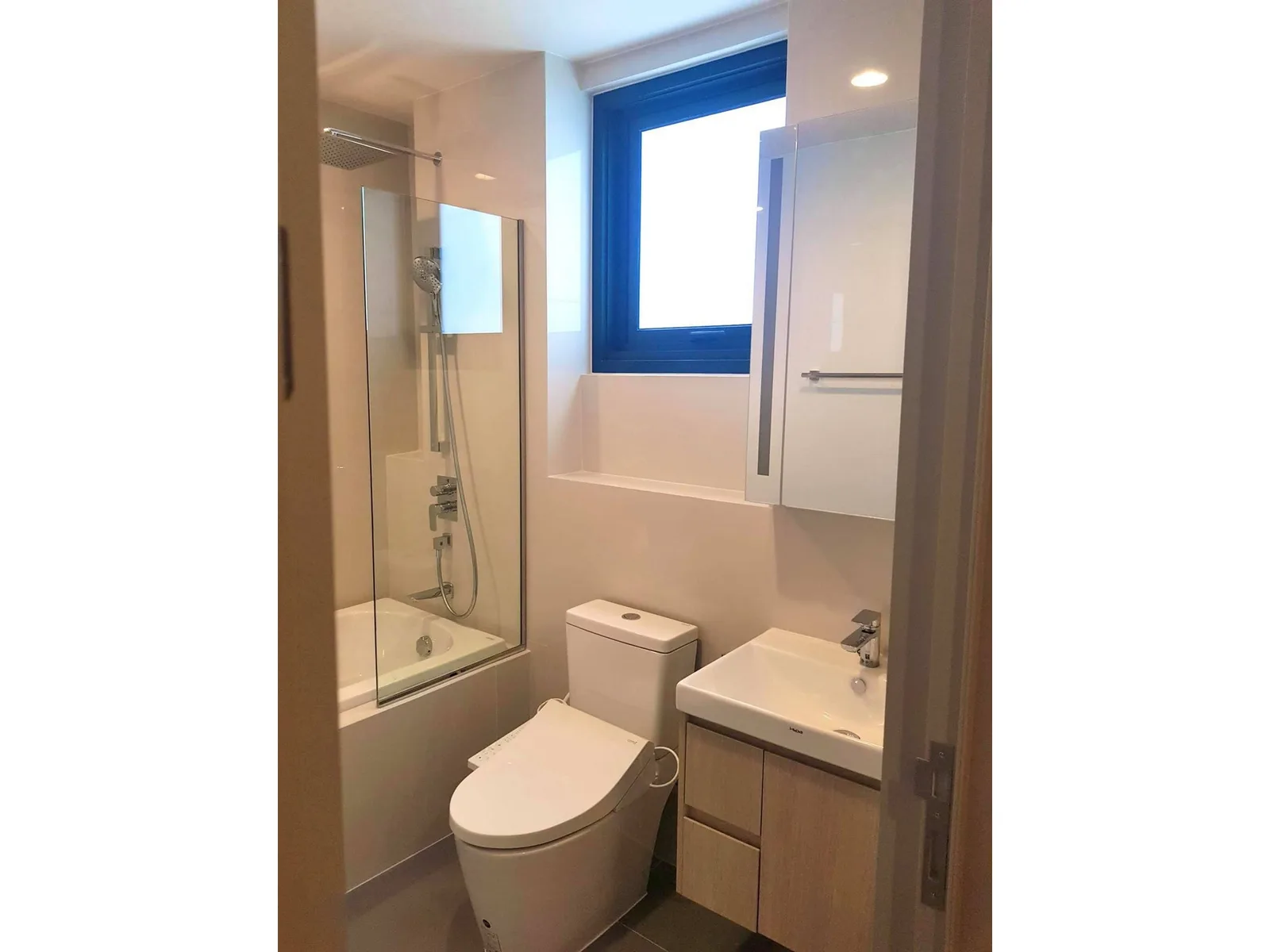 OKA HAUS Sukhumvit 36 — photo 8