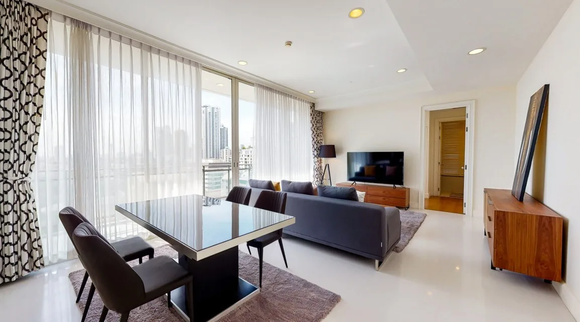 Royce Private Residences — photo 4