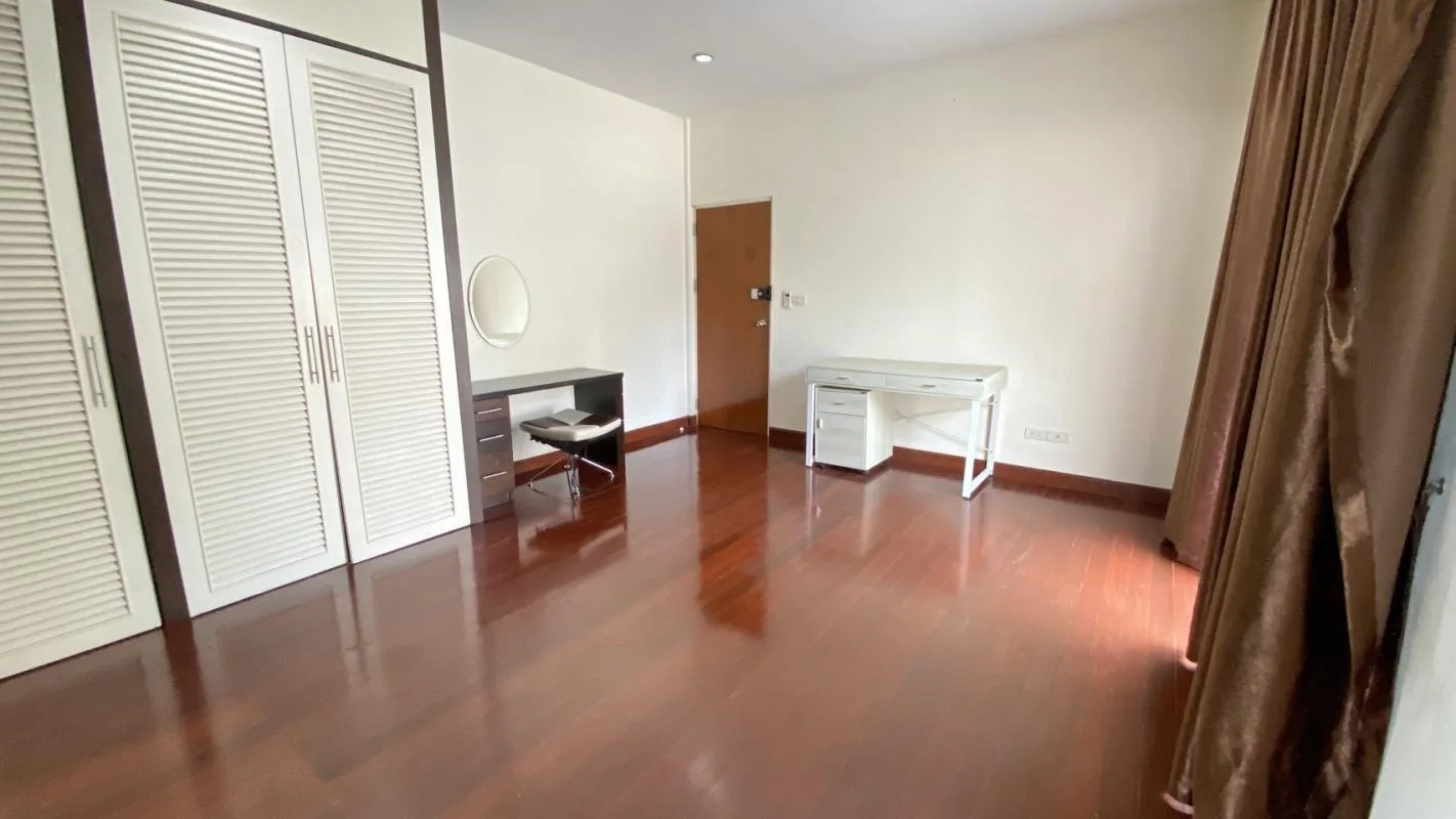 Single House Suk. 63 — photo 17
