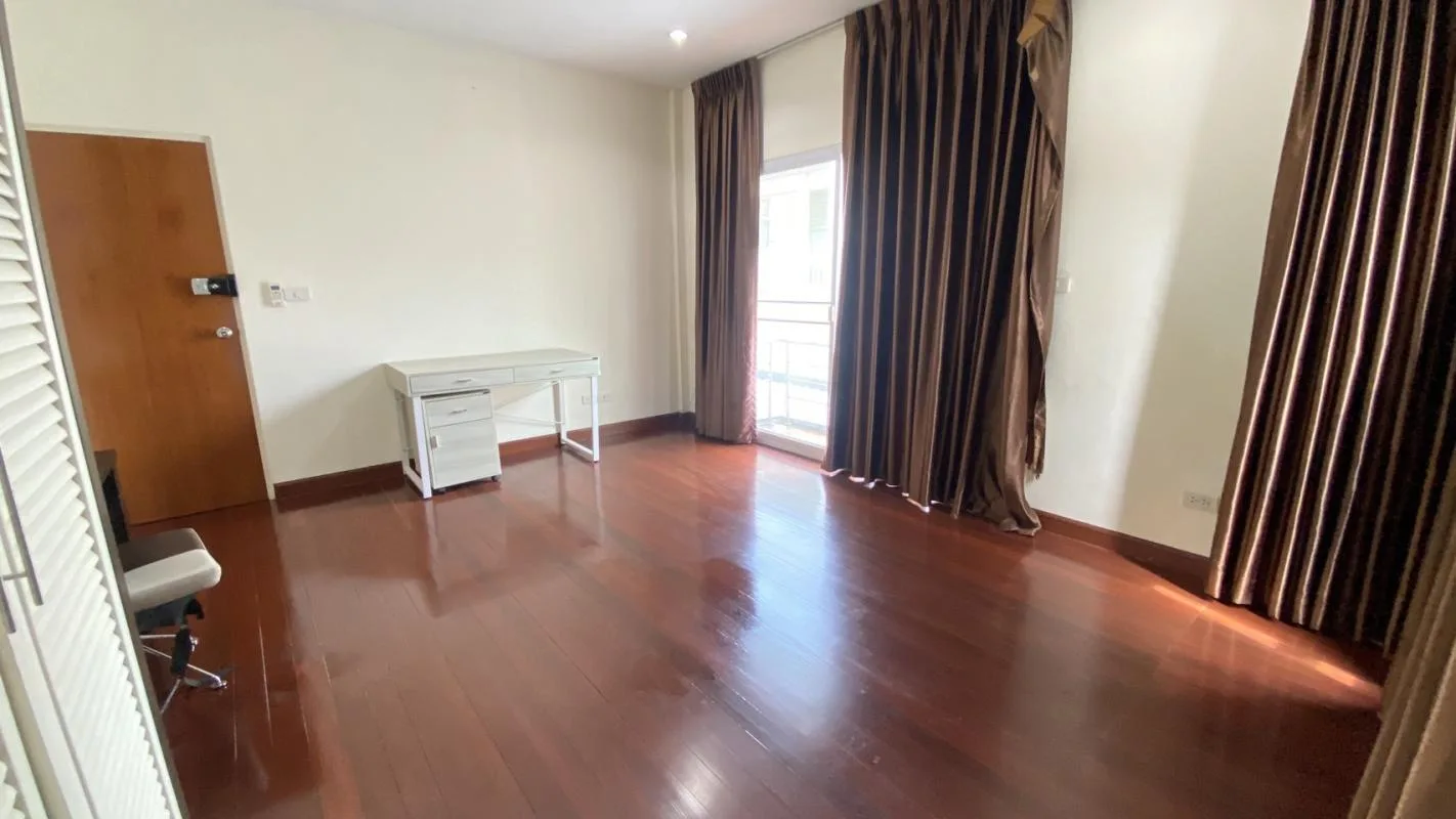 Single House Suk. 63 — photo 6