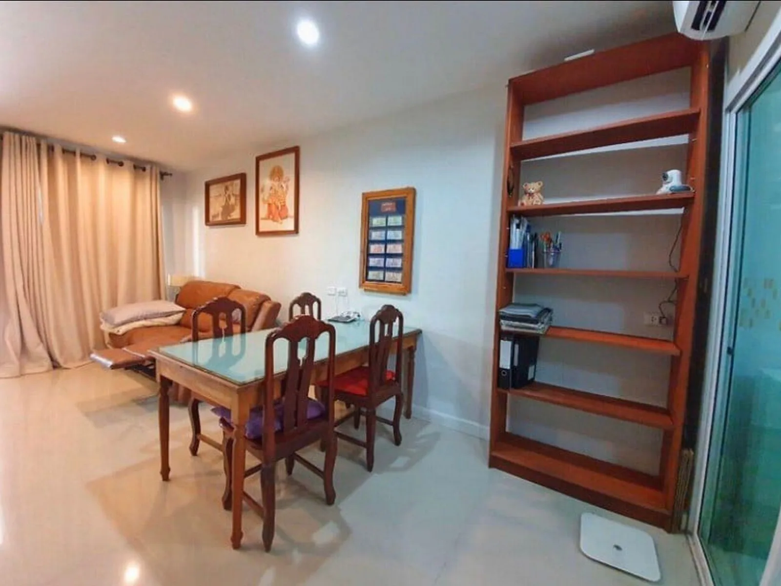Townhome — photo 2