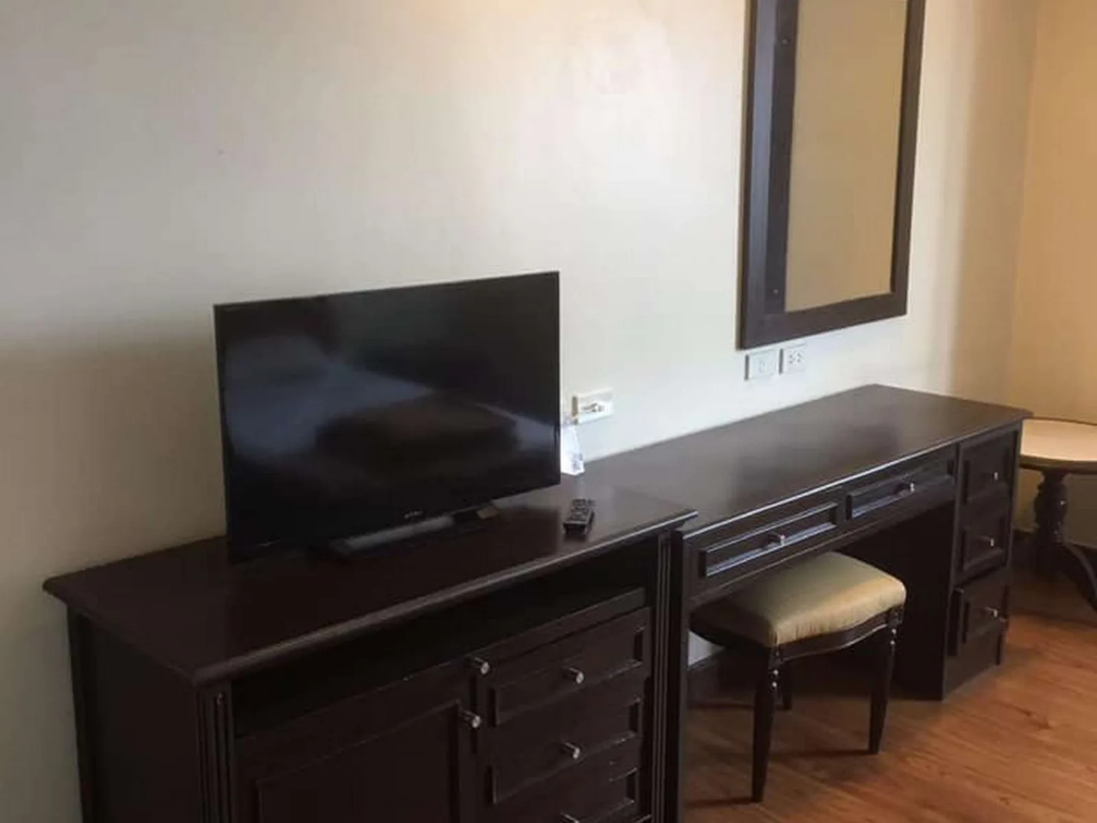 Omni Tower Sukhumvit Nana — photo 2