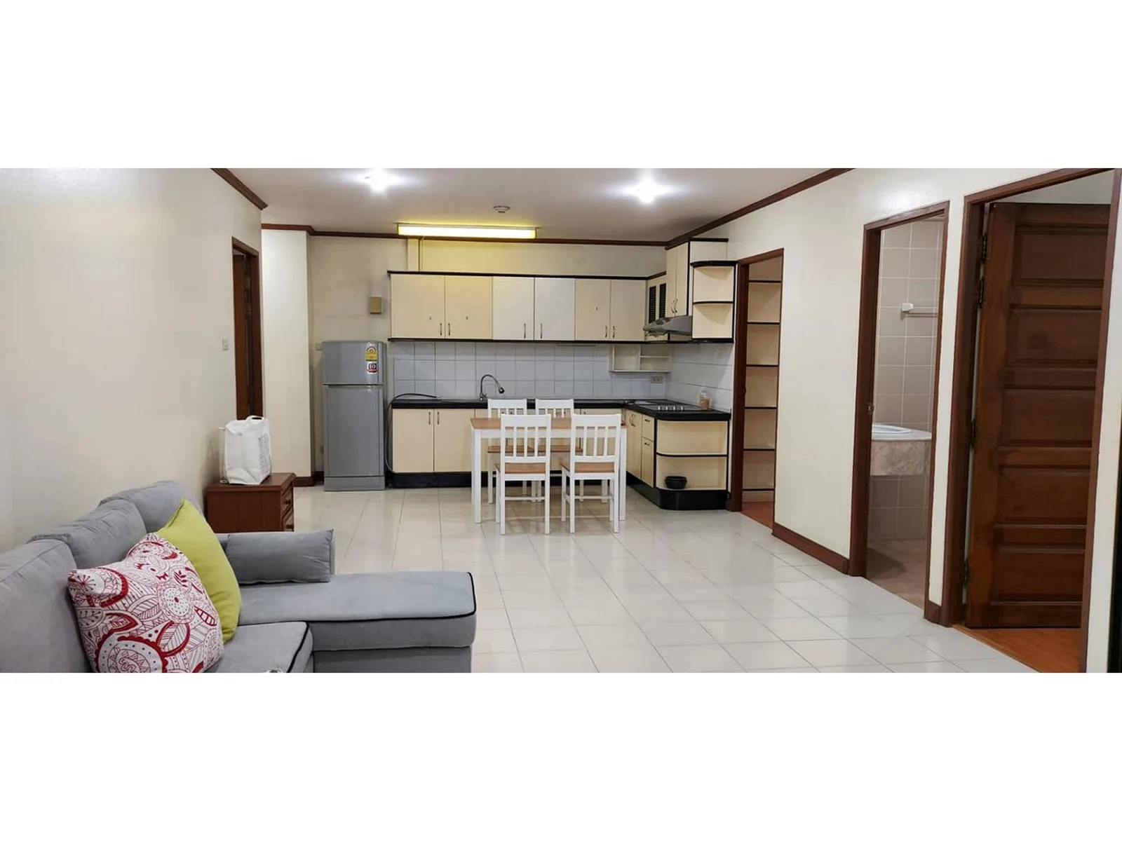 Aree Place Sukhumvit 26 — photo 2