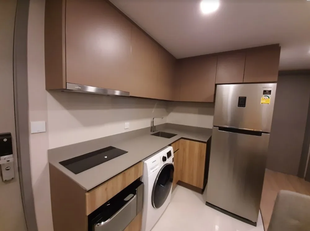 Taka Haus Ekamai 12 — photo 11