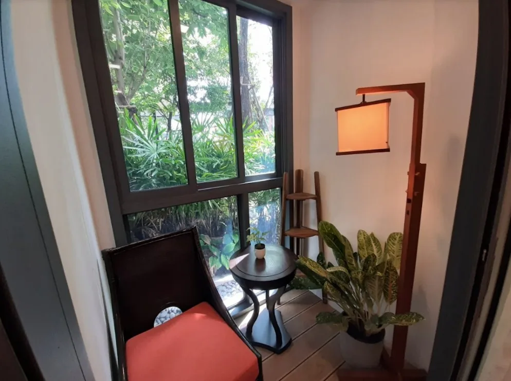 Taka Haus Ekamai 12 — photo 12