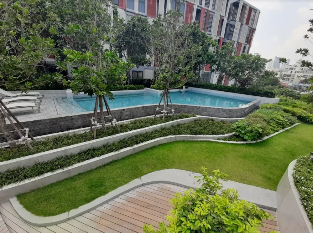 Taka Haus Ekamai 12 — photo 19