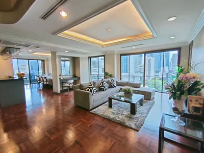 Ploenruedee Residence